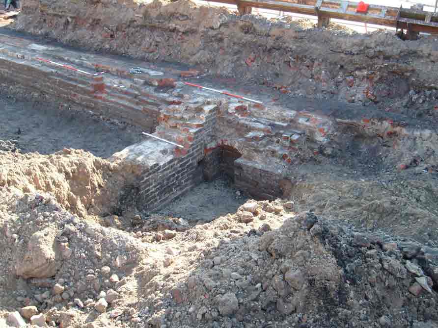 Brandmauerarchäologie